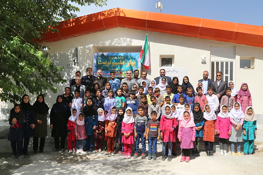 هم زمان با آغاز سال تحصیلی جدید؛  مدارس شهدای بانک دی در مناطق زلزله زده کرمانشاه افتتاح شد