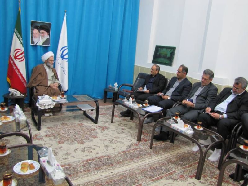 دیدار رئیس هیئتمدیره و مدیرعامل بانک توسعه تعاون با نماینده ولیفقیه استان گیلان
