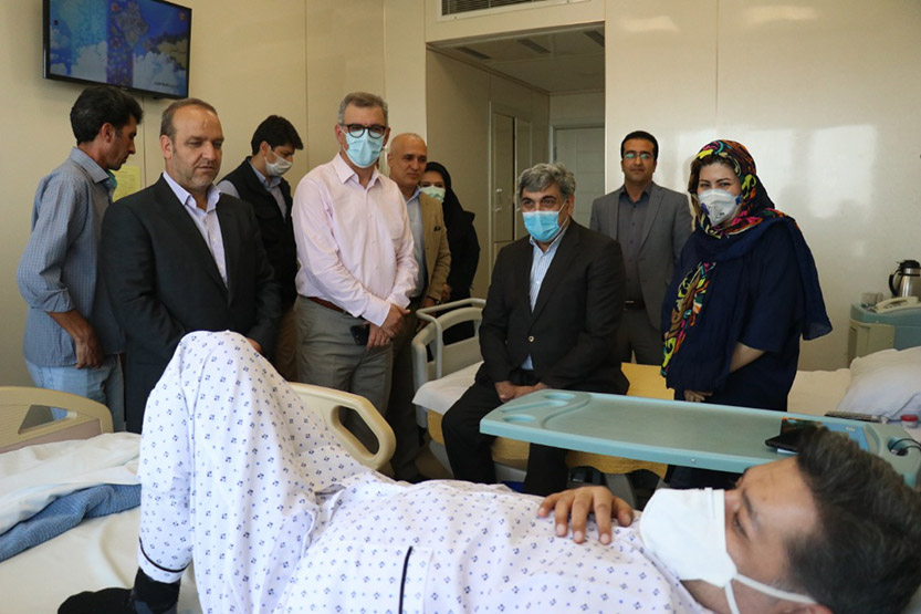 حناچی در بیمارستان بانک ملی ایران