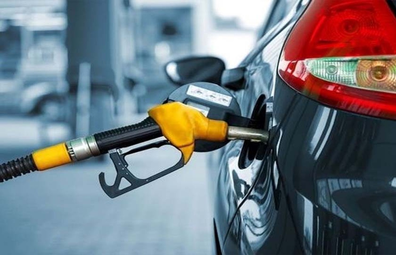 افزایش ۱۳ درصدی مصرف بنزین در سال ۱۴۰۲