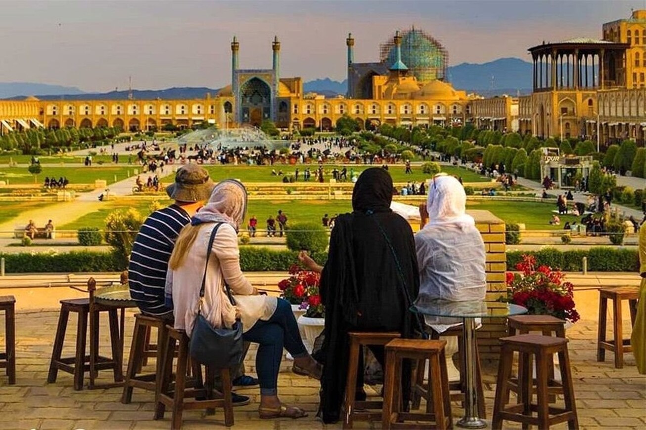 رشد ۳۹ درصدی صنعت گردشگری ایران در سال ۲۰۲۲  گردشگران خارجی ۶.۲ میلیارد دلار ارز آوردند