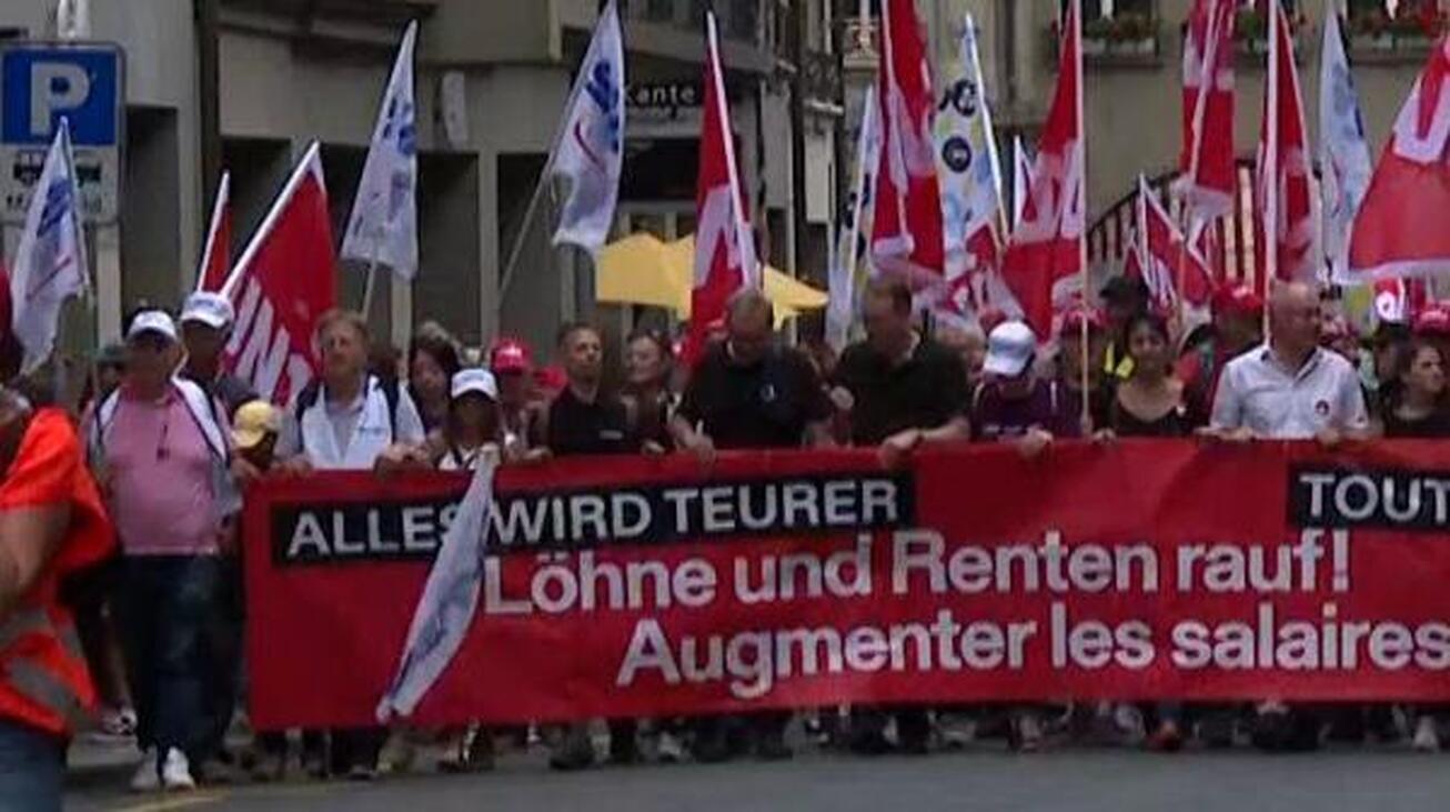 تظاهرات گسترده در سوئیس برای افزایش دستمزدها
