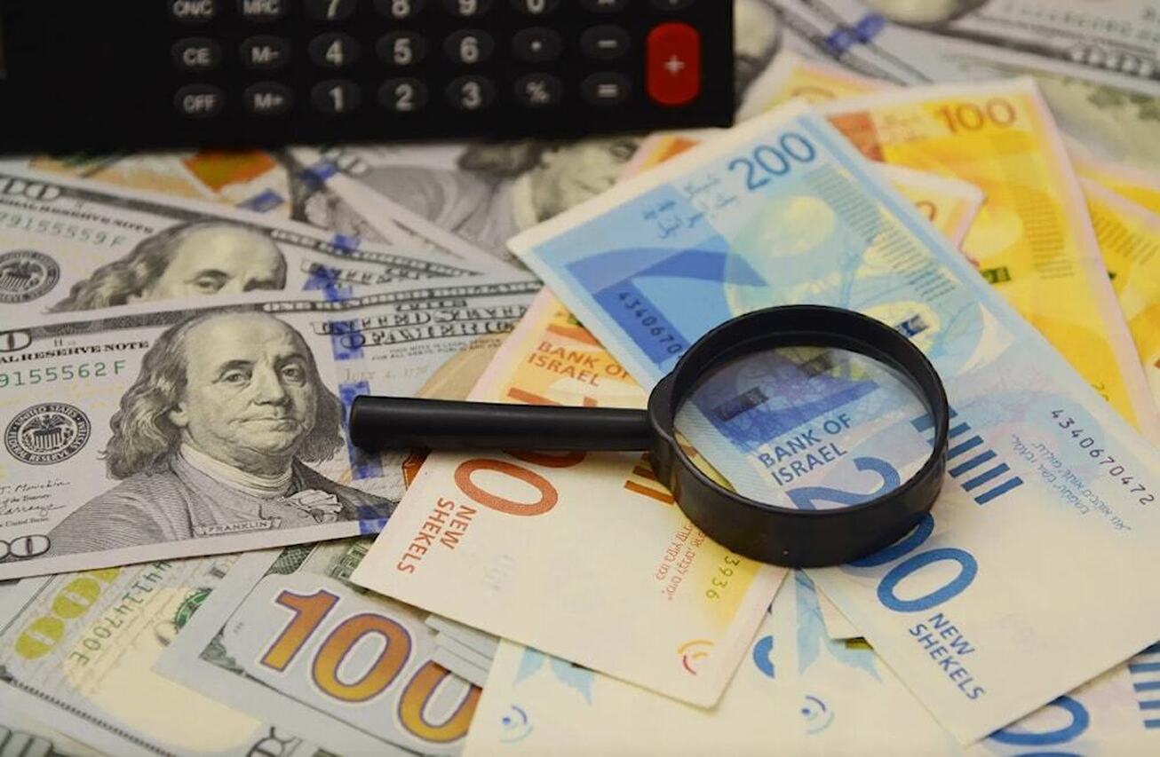 رسانه‌های اسرائیلی: شِکِل در برابر دلار و یورو در حال کاهش است