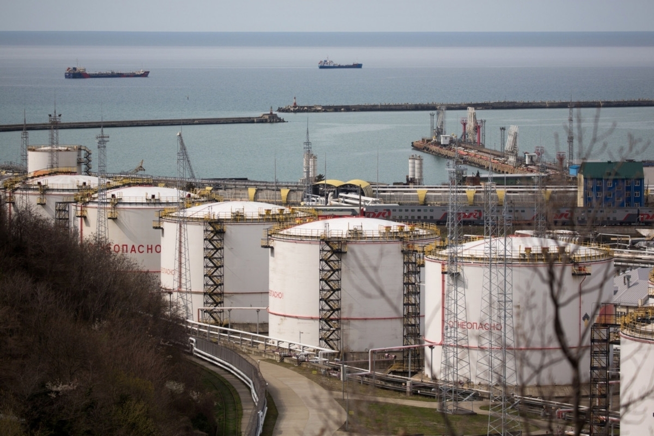 درخواست واشنگتن از کی‌یف برای توقف حمله به پالایشگاه‌های نفت روسیه