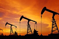 تولید نفت ایران در فروردین ماه ۱۴ هزار بشکه بیشتر شد