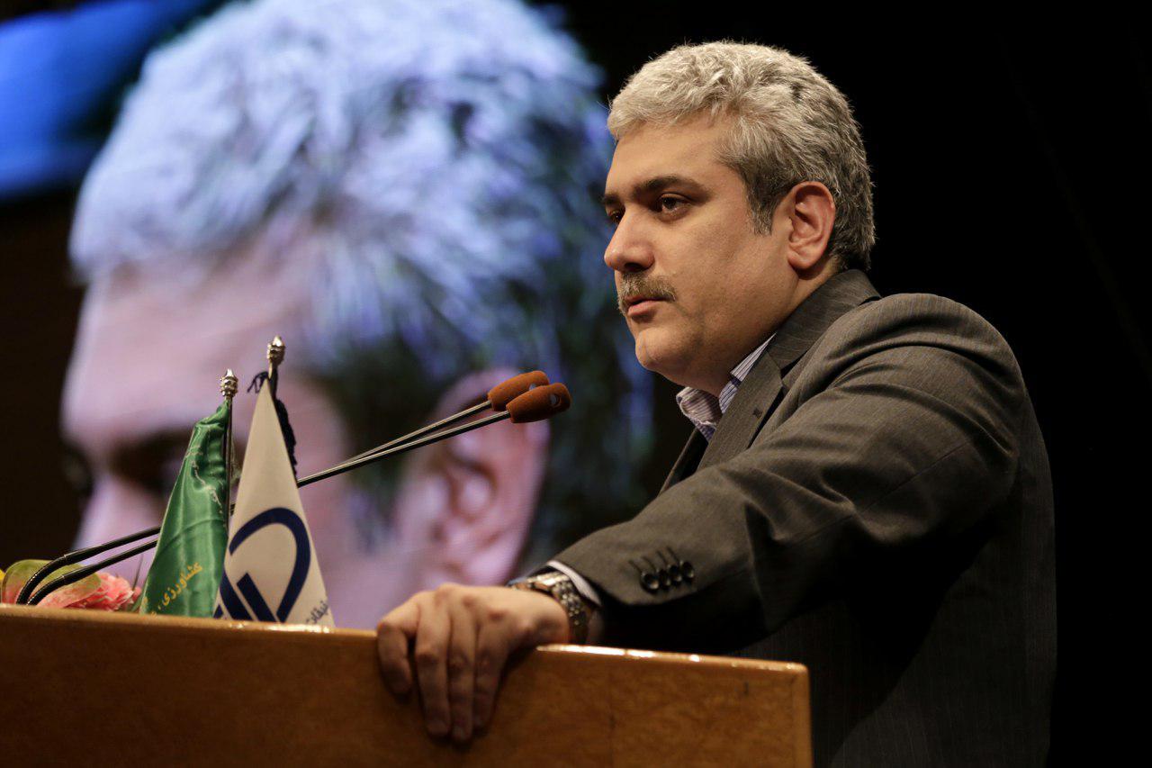 سورنا ستاری