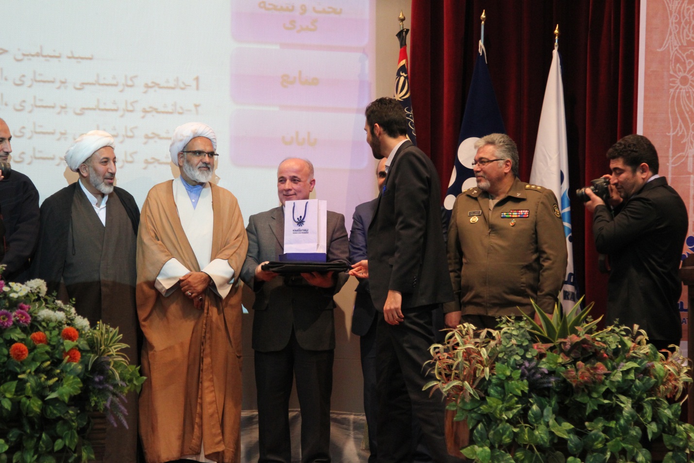 حضور بانک حکمت ایرانیان در چهارمین همایش دانشجویی بررسی فرهنگ سلامت از منظر قرآن و حدیث