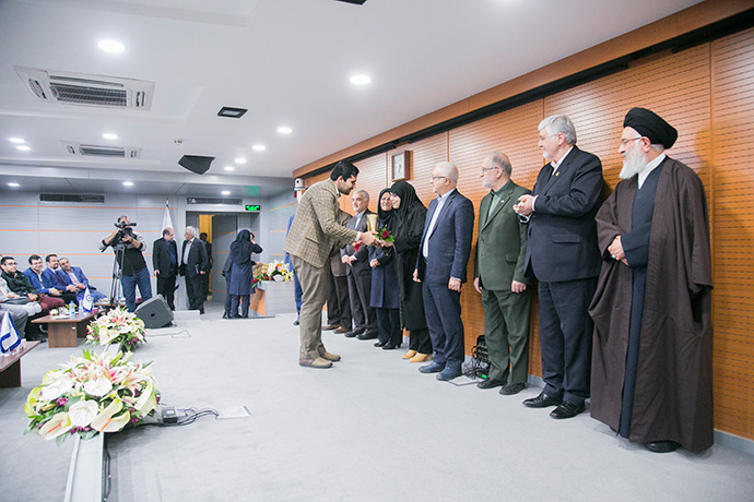 بانک پاسارگاد تقدیر از کنکوری ها