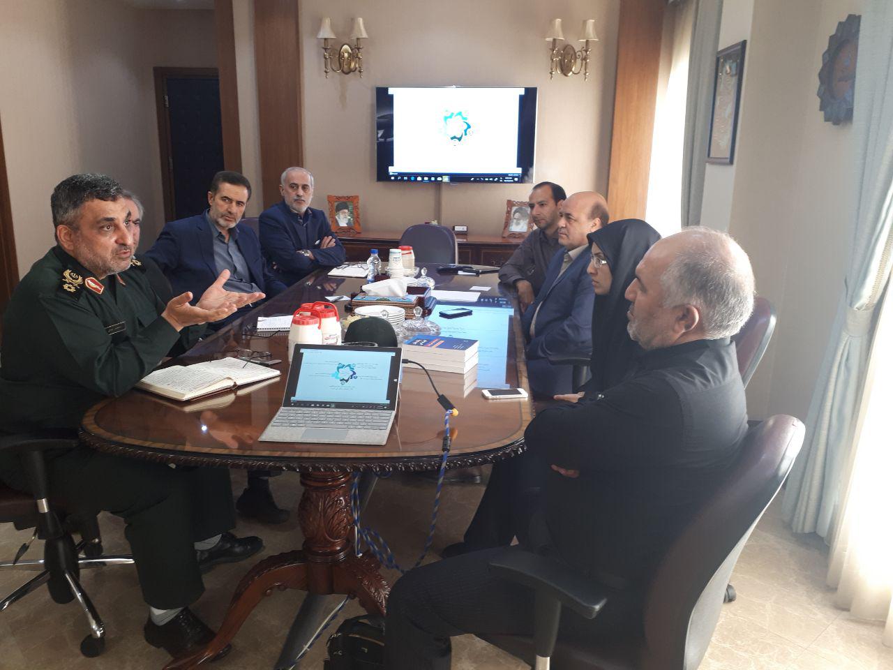 نشست قرارگاه مرکزی مهارت آموزی ستاد کل نیروهای مسلح و بانک قرض الحسنه رسالت