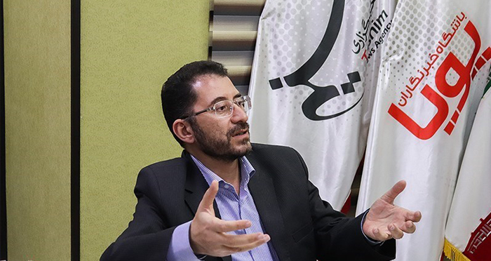 مدیر بین الملل بانک توسعه صادرات