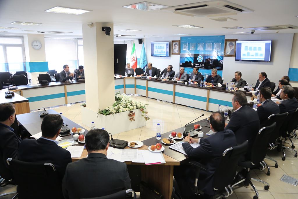عملکرد بانک توسعه تعاون در استان کرمانشاه مبتنی بر انجام تکالیف دولتی بوده است