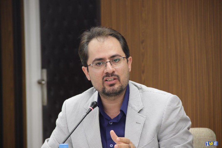 اکبر میرزاپور