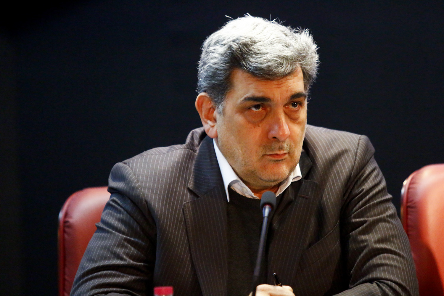 پیروز حناچی