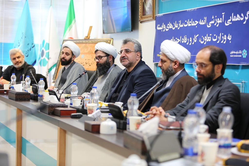 نماز موجب ظرفیت سازی کارکنان و افزایش کارآمدی سازمانی می‌شود