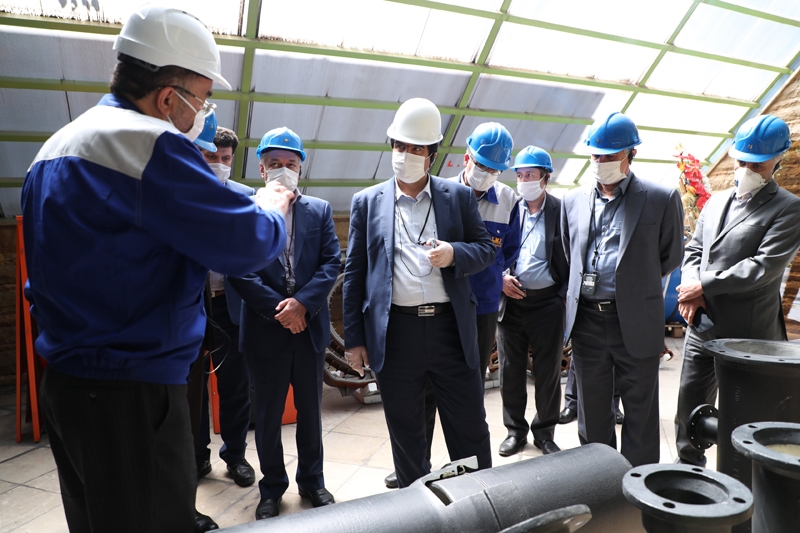 چتر بانک رفاه بالای سر کارگران، بازنشستگان و مستمری‌بگیران