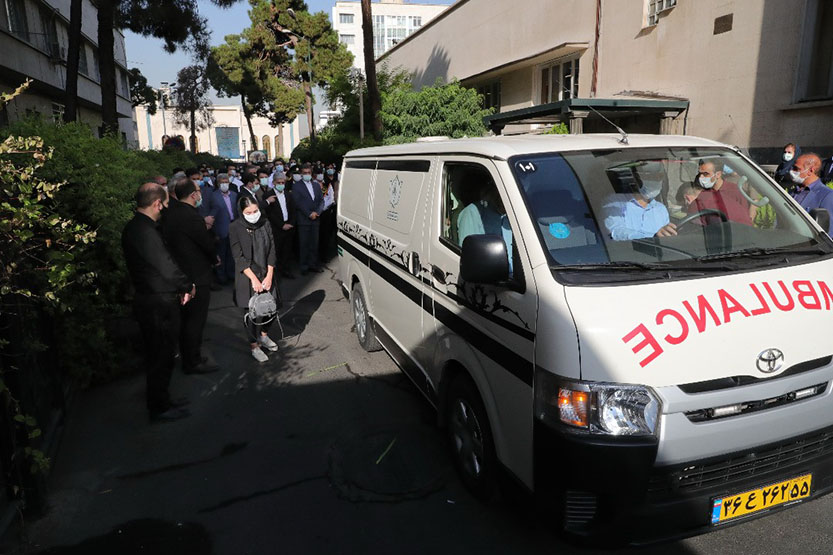 تشییع پیکر اولین شهید مدافع نظام سلامت بیمارستان بانک ملی ایران