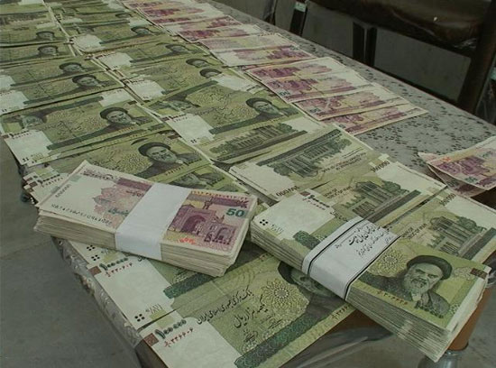 مهار نقدینگی سرگردان جامعه/ تزریق منابع مالی به تولید