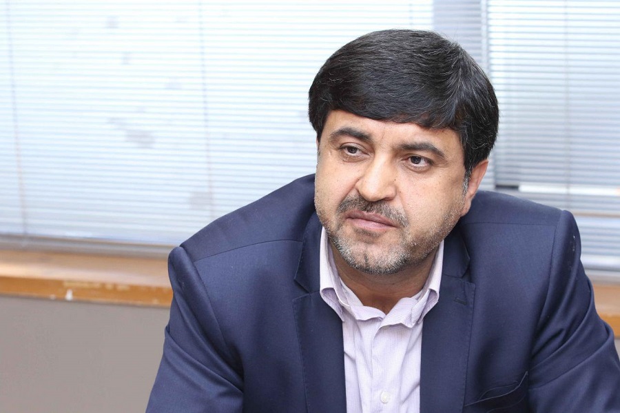 تعادل نرخ ارز با احیای بازار بین بانکی/ یکسان سازی نرخ ارز همزمان دنبال شود