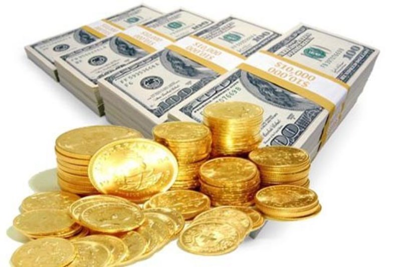 ثبات نرخ دلار و افزیش قیمت سکه در بازار

