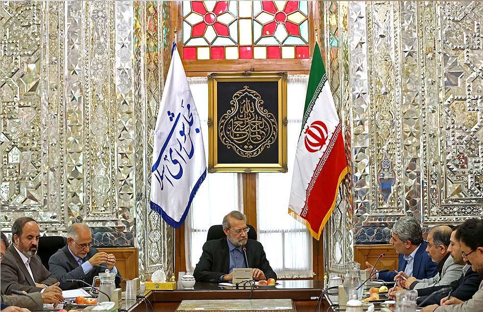جزئیات دیدار لاریجانی با مدیران بانکها/ گزارش بانکها از گشایش برجام