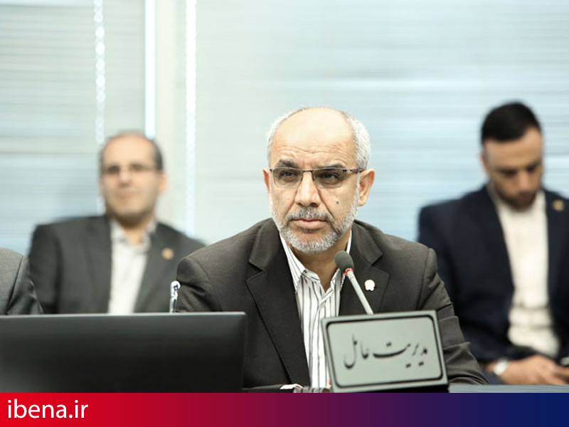 چقازردی: اولین کارت اعتباری بانک سپه را به خانواده شهداء اهدا کردیم
