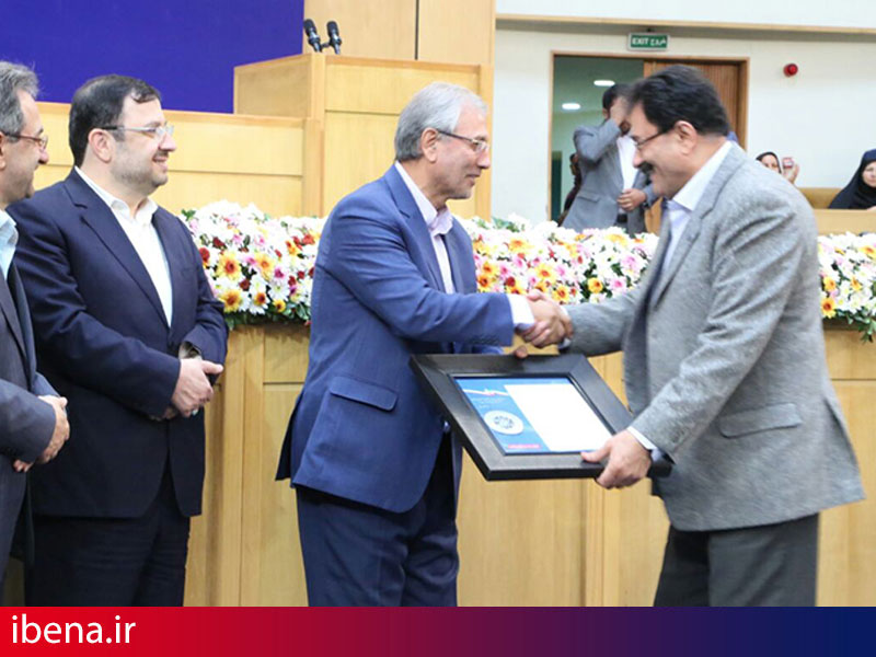 بانک تجارت نشان سیمین مسولیت اجتماعی گرفت