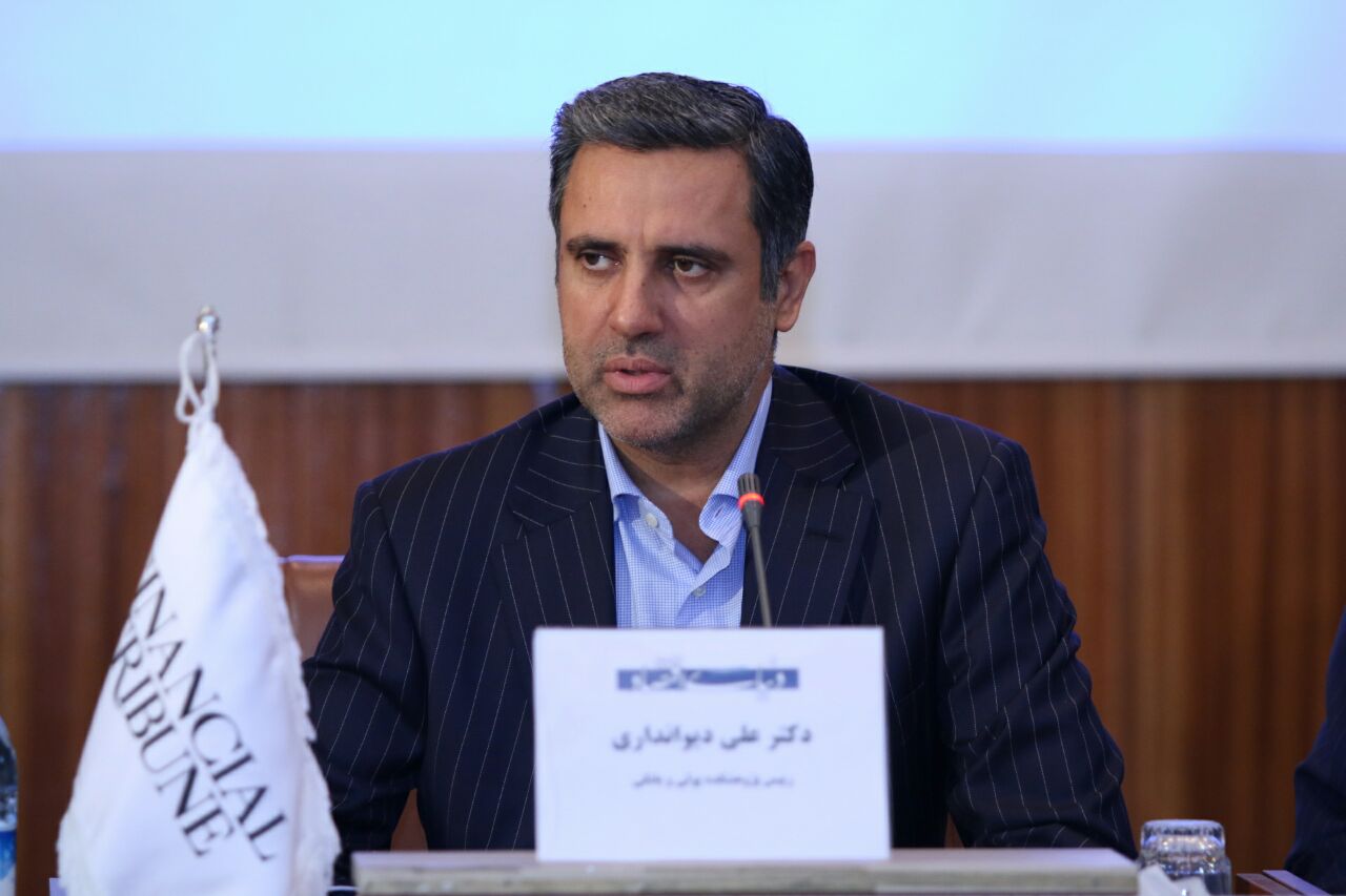 نرخ ها در بازار پول و سرمایه به تعادل برسد