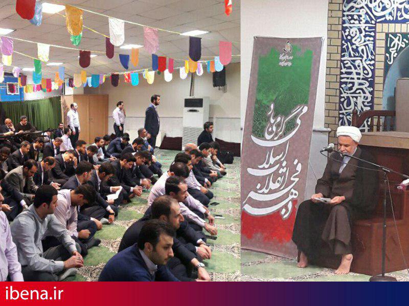 پیروزی انقلاب اسلامی منحصر به فرد بود