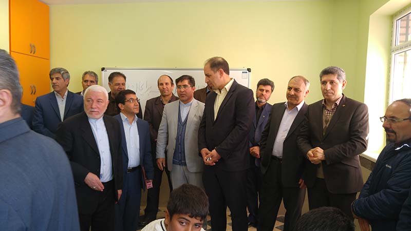 افتتاح مدرسه شهدای بانک رفاه در روستای کنده هوراند آذربایجان شرقی