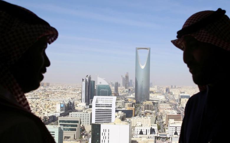 کسری بودجه عربستان به نصف کاهش یافت