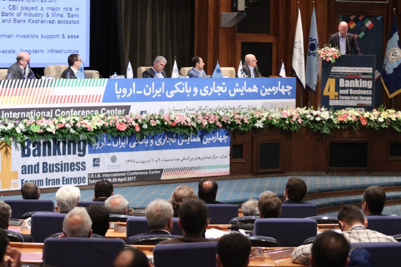 احتیاط سیاسی در همکاری با بانک های ایرانی کنار گذاشته شود
