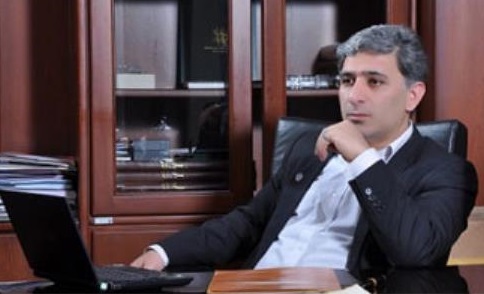 تقدیر از مدیرعامل بانک ملی ایران به عنوان کارآفرین برتر