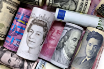 الاحتياطيات العالمية من الدولار تتراجع لصالح اليورو والين