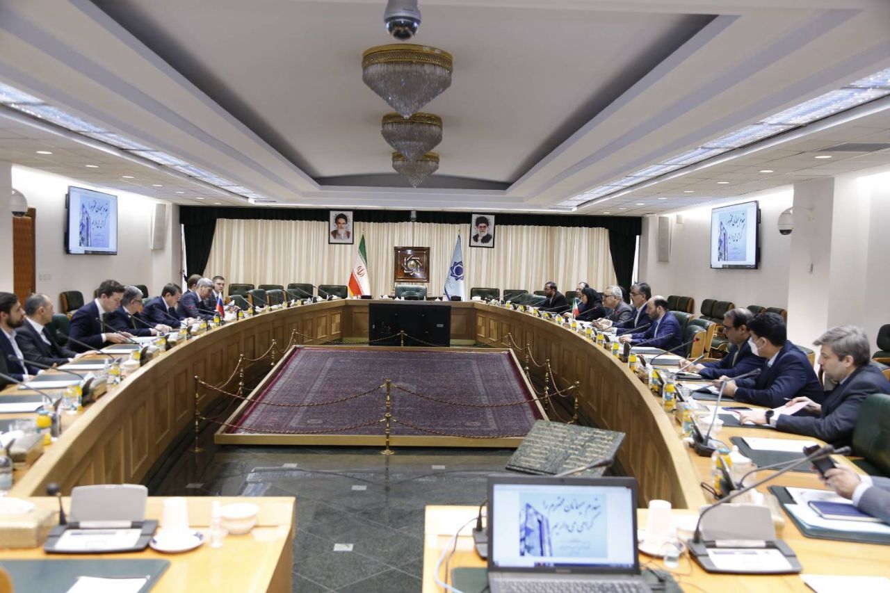 دیدار فرزین و دستیار پوتین/ سند اقدام مشترک بانک‌های مرکزی ایران و روسیه در ایستگاه پایانی