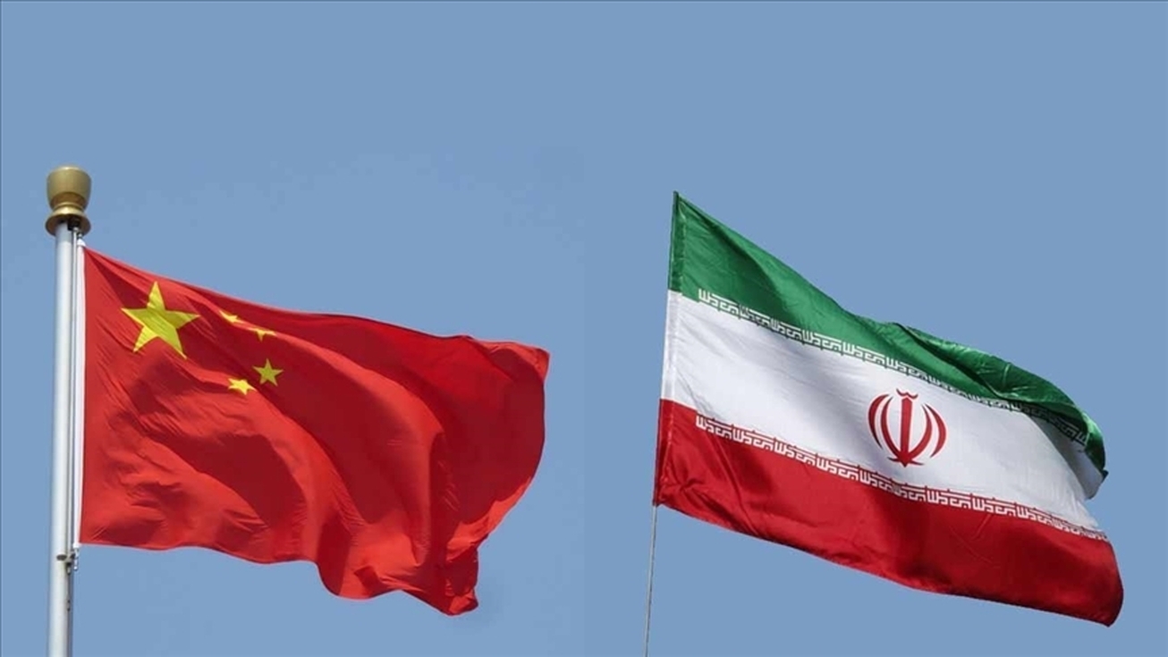 دوگانه غرب‌گرایان درباره چین  سلطه دلار با پیمان پولی تهران - پکن کم می‌شود
