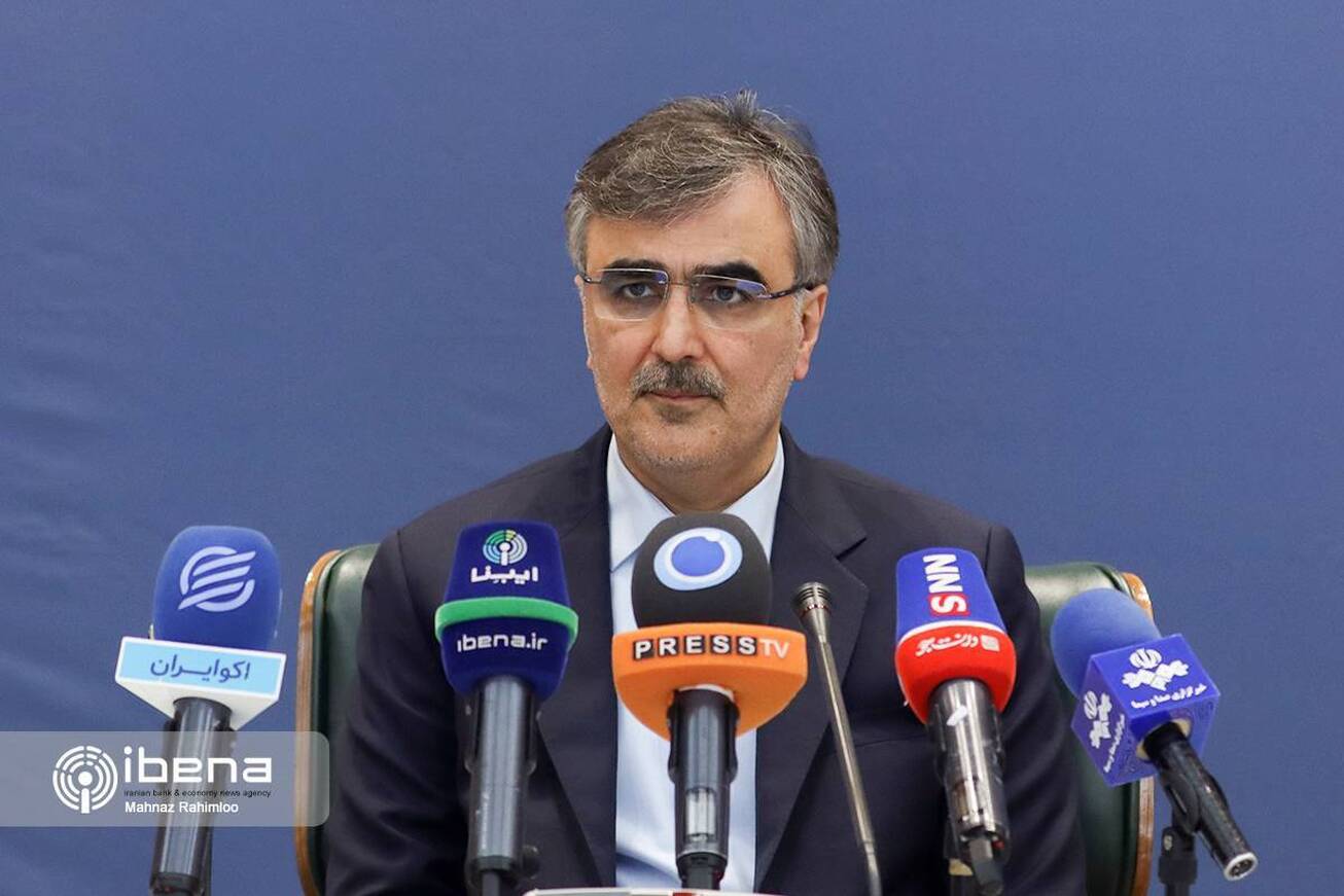 رئیس کل بانک مرکزی راهی امارات شد