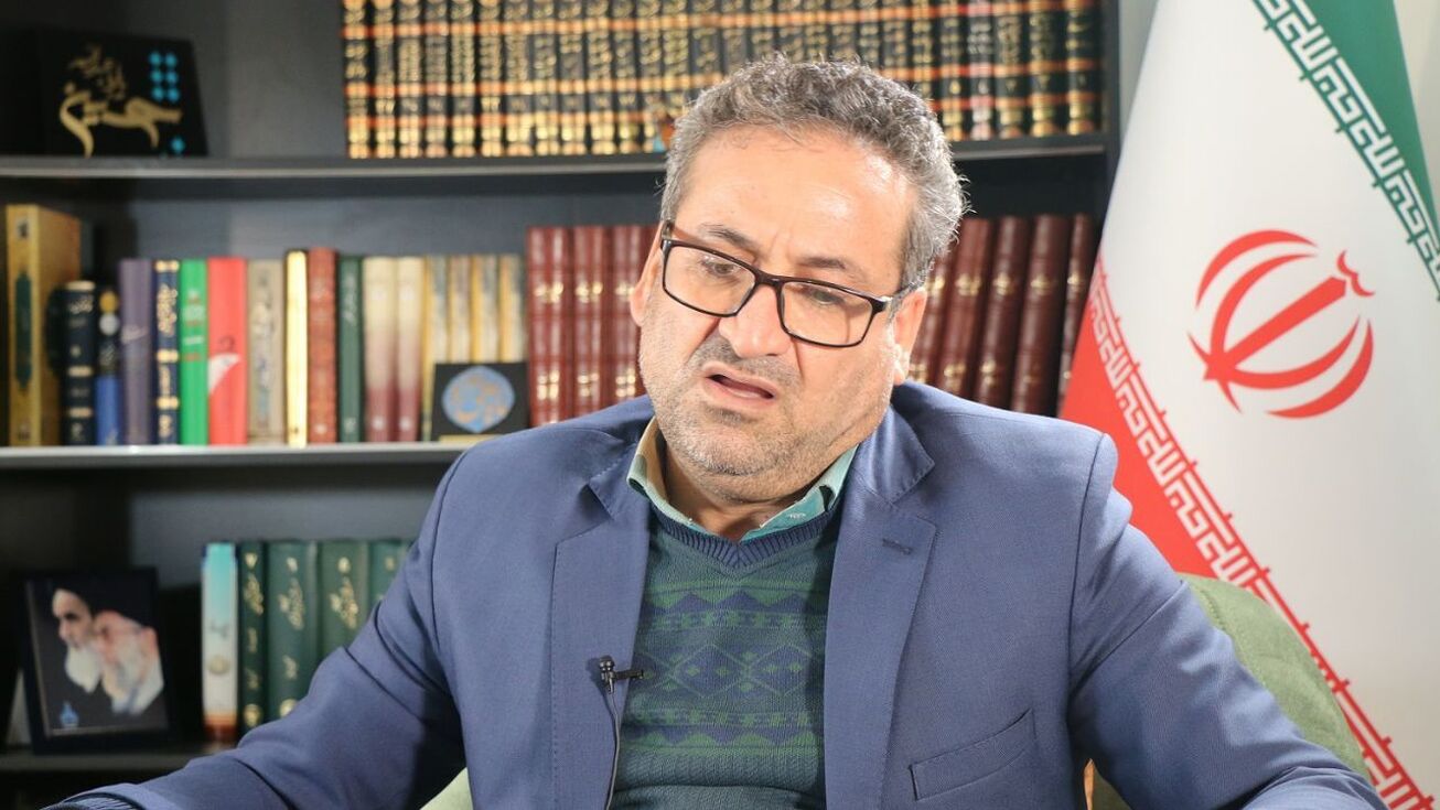 تمرکز بانک مرکزی بر عدم افزایش پایه پولی/ قیمت ارز با سیاست‌گذاری درست کنترل شد