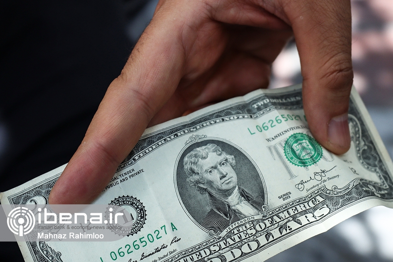 کاهش قیمت دلار در بازار توافقی امروز
