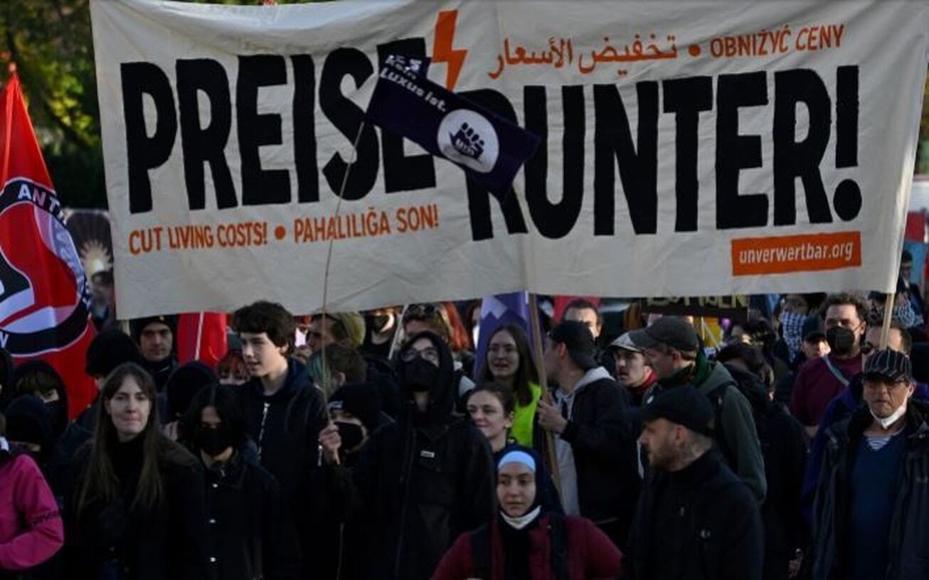 تظاهرات در برلین برای دریافت یارانه مواد غذایی