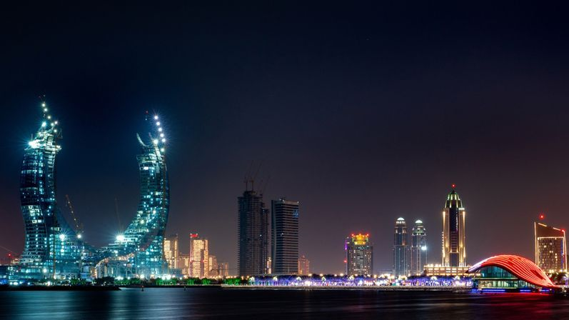 بلومبرگ: قطر برای میزبانی جام جهانی ۳۰۰ میلیارد دلار هزینه کرد