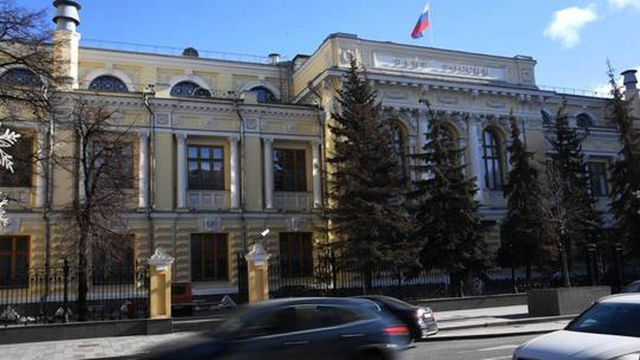 روسیه از دلار و یورو دور می‌شود