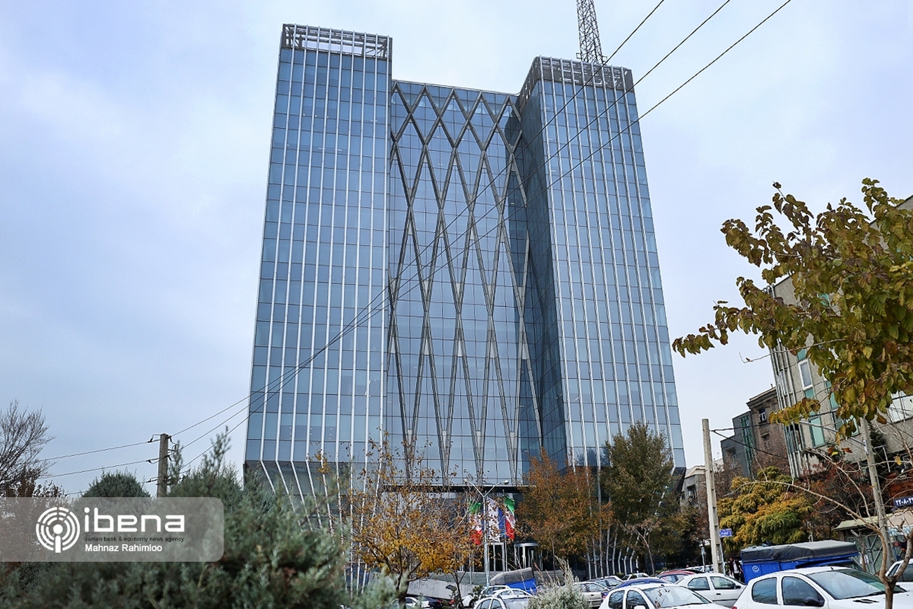 بازار سهام از همان ابتدای معاملات سراسر سبز پوش شد