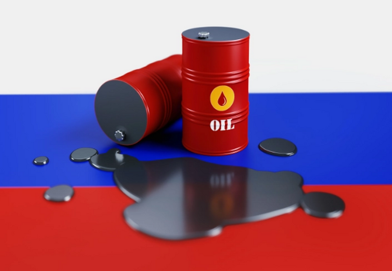 کاهش ترس از کمبود عرضه، قیمت نفت را پایین می‌آورد