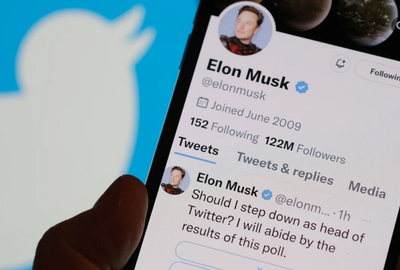 آنقدر احمق باشد که این کار را قبول کند