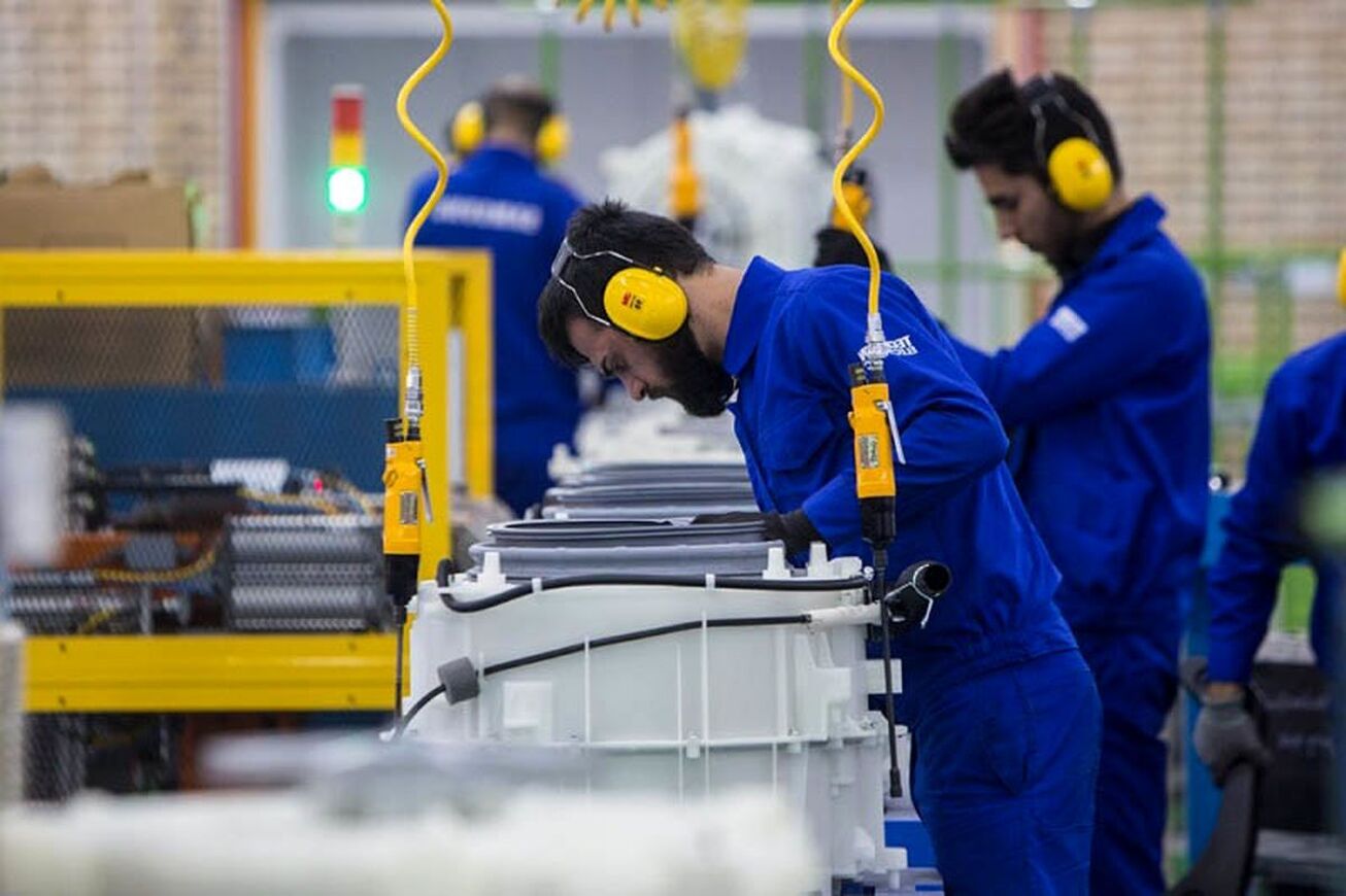 رکورد بیشترین آمار شاغلان کشور در فصل پاییز ۱۴۰۲ شکسته شد