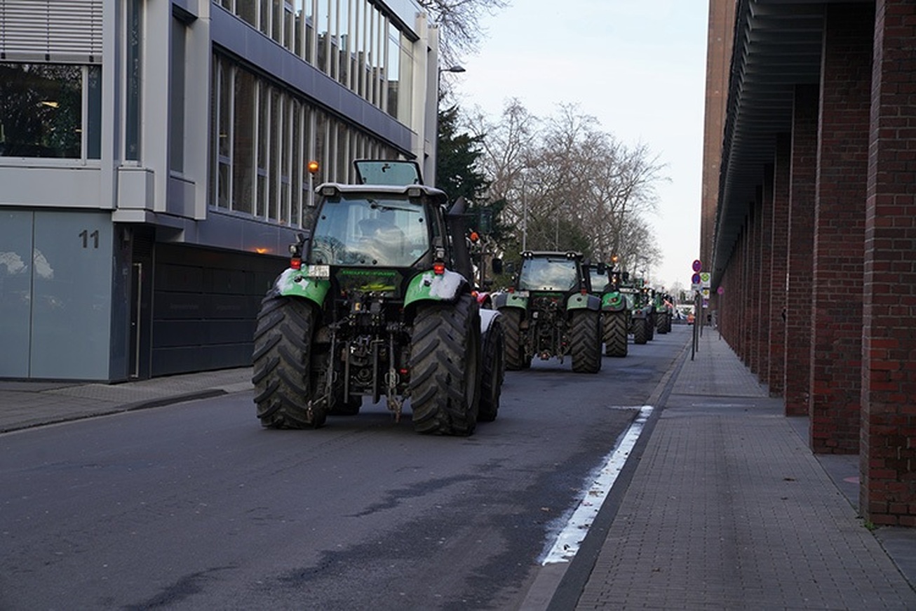 تظاهرات اعتراضی هزاران کشاورز در آلمان