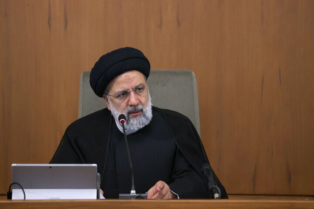 رئیسی: رشد نقدینگی را مهار کردیم