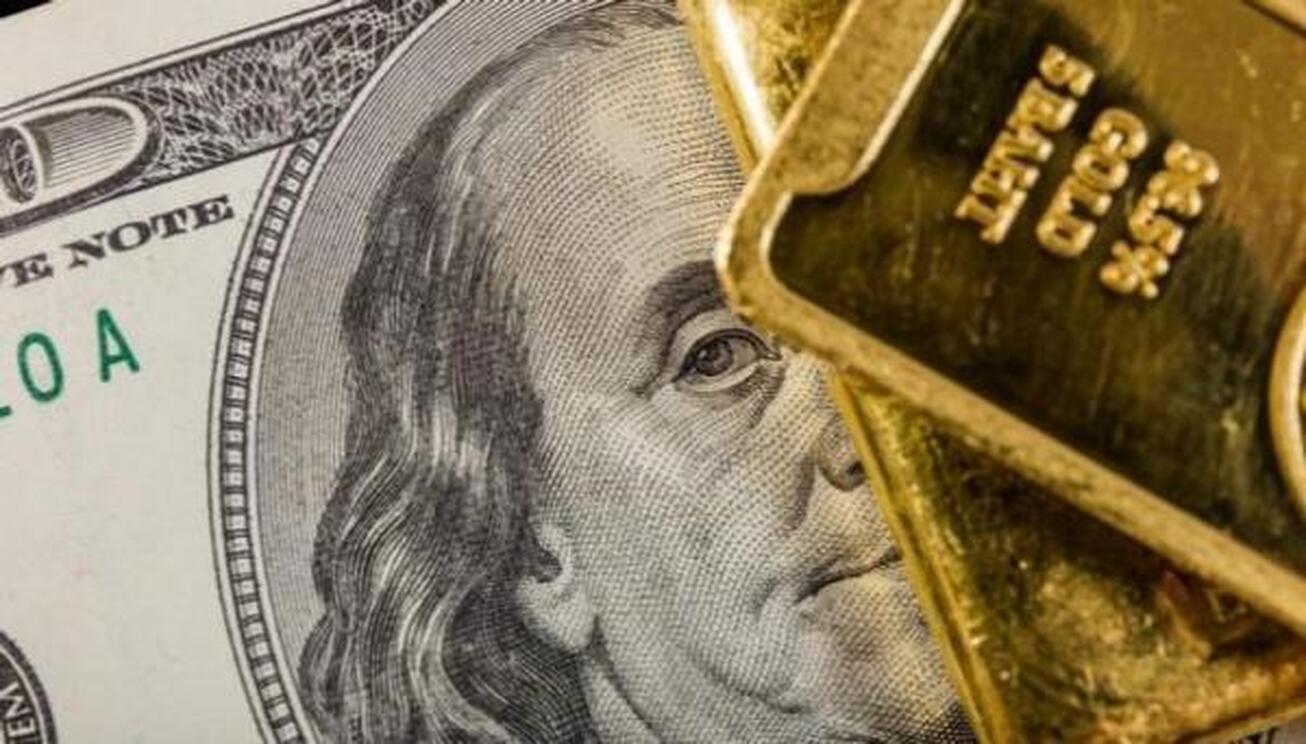 کاهش قیمت جهانی طلا با افزایش ارزش دلار و بازدهی خزانه داری