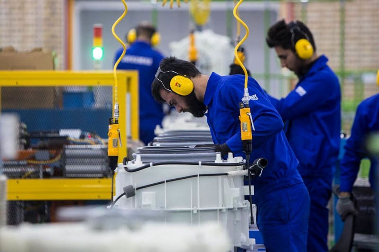 افزایش ۶۰۰هزار نفری جمعیت فعال کشور در یک سال اخیر/ رونق بازار کار در دولت سیزدهم