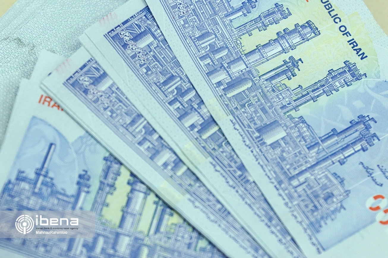 دولت با افزایش ۲۰درصدی حقوق کارمندان به شرط تامین منابع موافقت کرده است